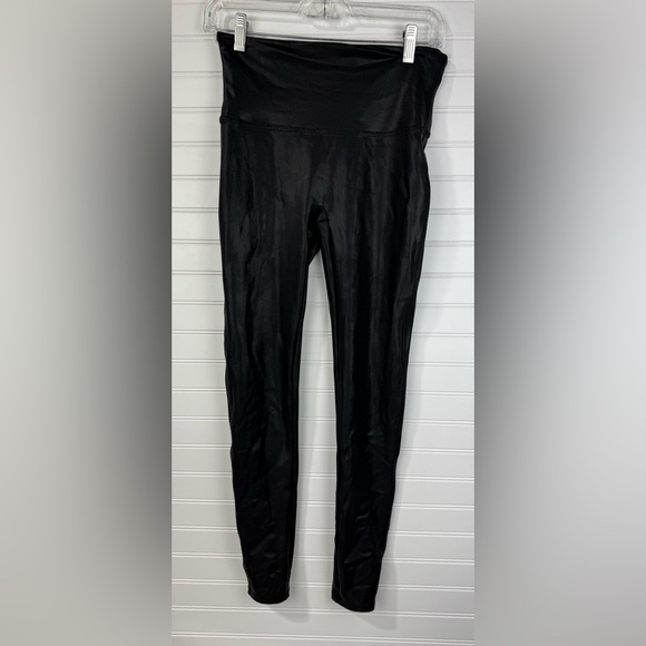 Spanx women’s faux leather look black stretch leggings. Size Large. - Picture 1 of 7